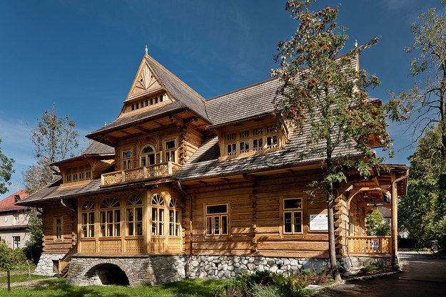 https://mdw-travel-data-us-east-1.s3.amazonaws.com/img/country/Poland/Museum-of-the-Factory/img_03.jpg