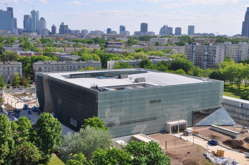 https://mdw-travel-data-us-east-1.s3.amazonaws.com/img/country/Poland/Museum-of-the-History-of-Polish-Jews/img_03.jpg