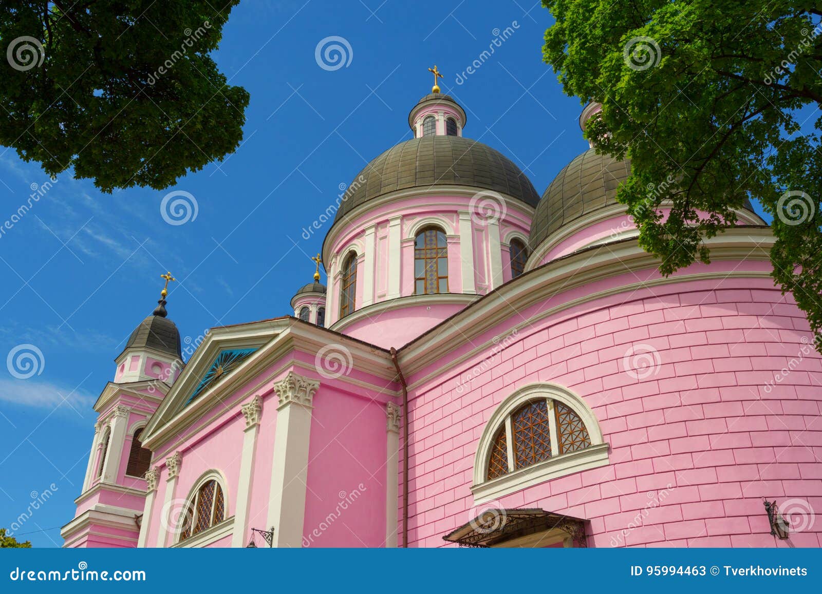 https://mdw-travel-data-us-east-1.s3.amazonaws.com/img/country/Poland/Orthodox-Cathedral-of-the-Holy-Spirit/img_02.jpg