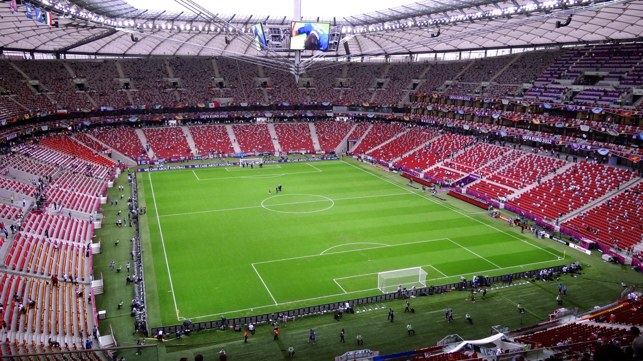 https://mdw-travel-data-us-east-1.s3.amazonaws.com/img/country/Poland/PGE-National-Stadium/img_02.jpg