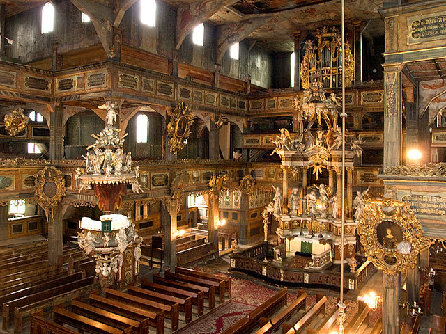 https://mdw-travel-data-us-east-1.s3.amazonaws.com/img/country/Poland/Peace-Church-in-Swidnica/img_03.jpg