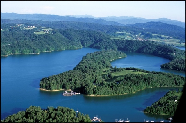 https://mdw-travel-data-us-east-1.s3.amazonaws.com/img/country/Poland/Podkarpackie-Voivodeship-Office/img_02.jpg