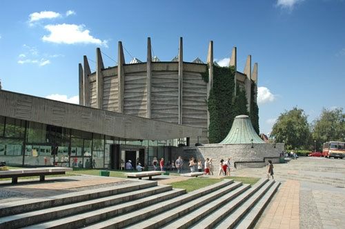 https://mdw-travel-data-us-east-1.s3.amazonaws.com/img/country/Poland/Raclawice-Panorama-Museum/img_01.jpg