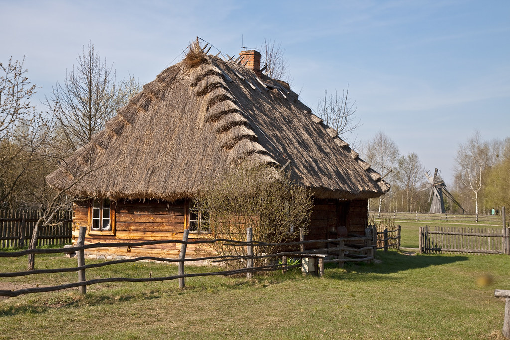 https://mdw-travel-data-us-east-1.s3.amazonaws.com/img/country/Poland/Rzeszow-Open-Air-Museum/img_01.jpg
