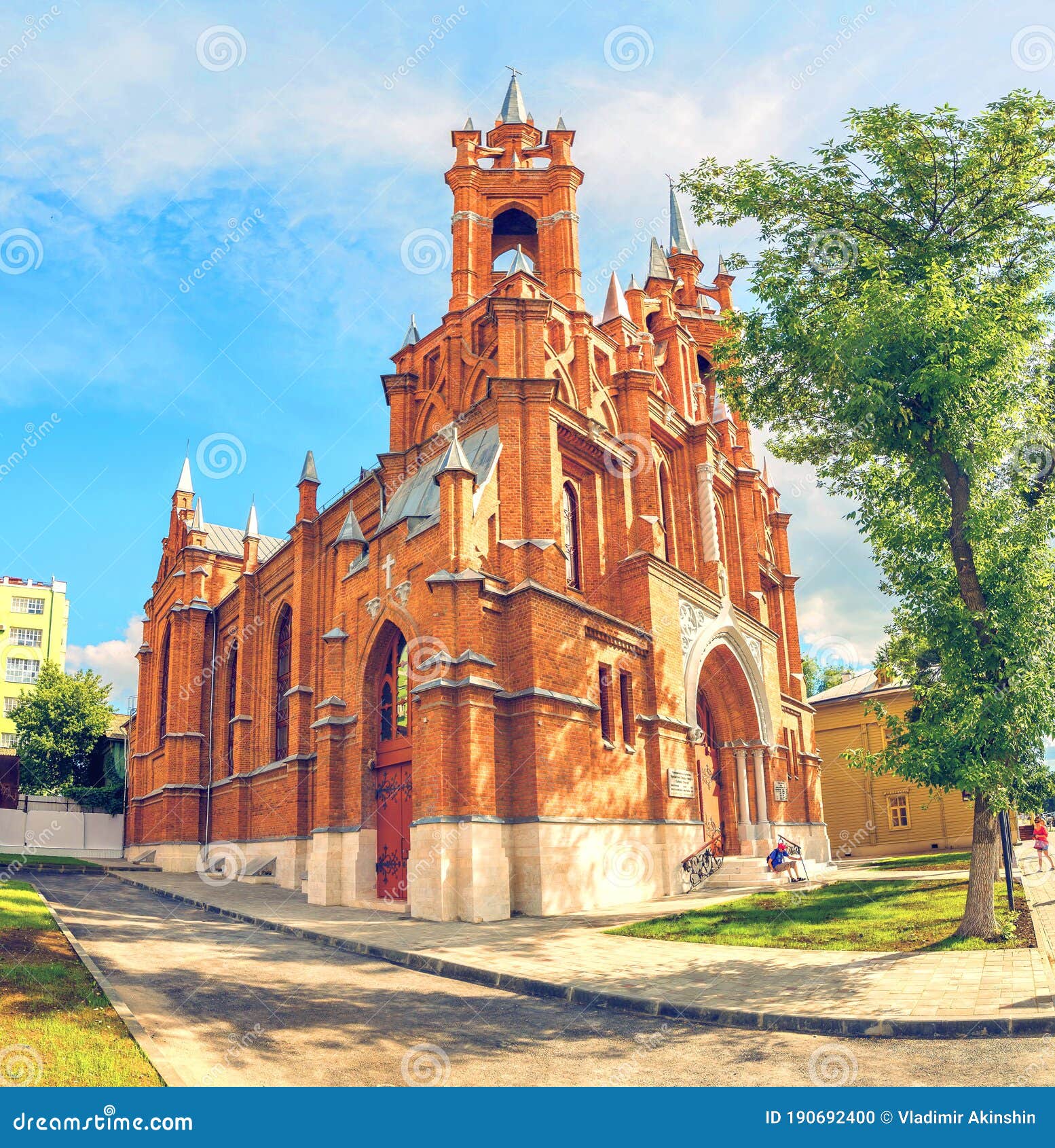 https://mdw-travel-data-us-east-1.s3.amazonaws.com/img/country/Poland/Sacred-Heart-Church/img_03.jpg