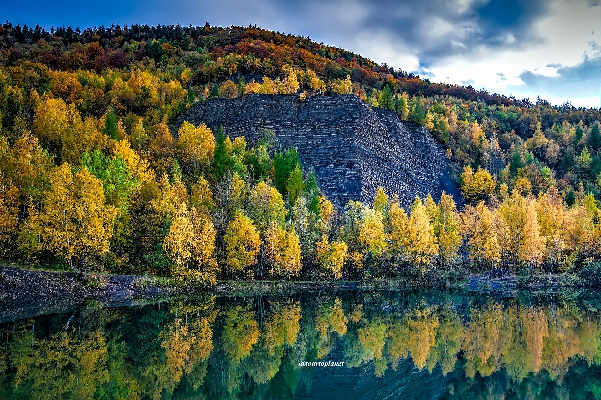 https://mdw-travel-data-us-east-1.s3.amazonaws.com/img/country/Poland/Siemiatycze-Countryside/img_03.jpg