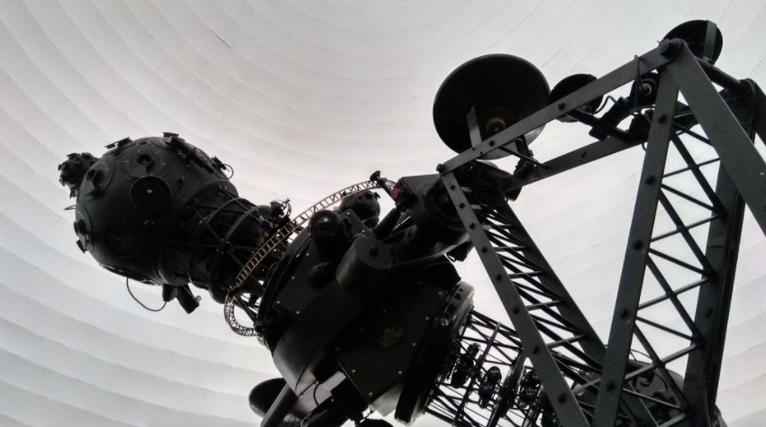 https://mdw-travel-data-us-east-1.s3.amazonaws.com/img/country/Poland/Silesian-Planetarium/img_02.jpg