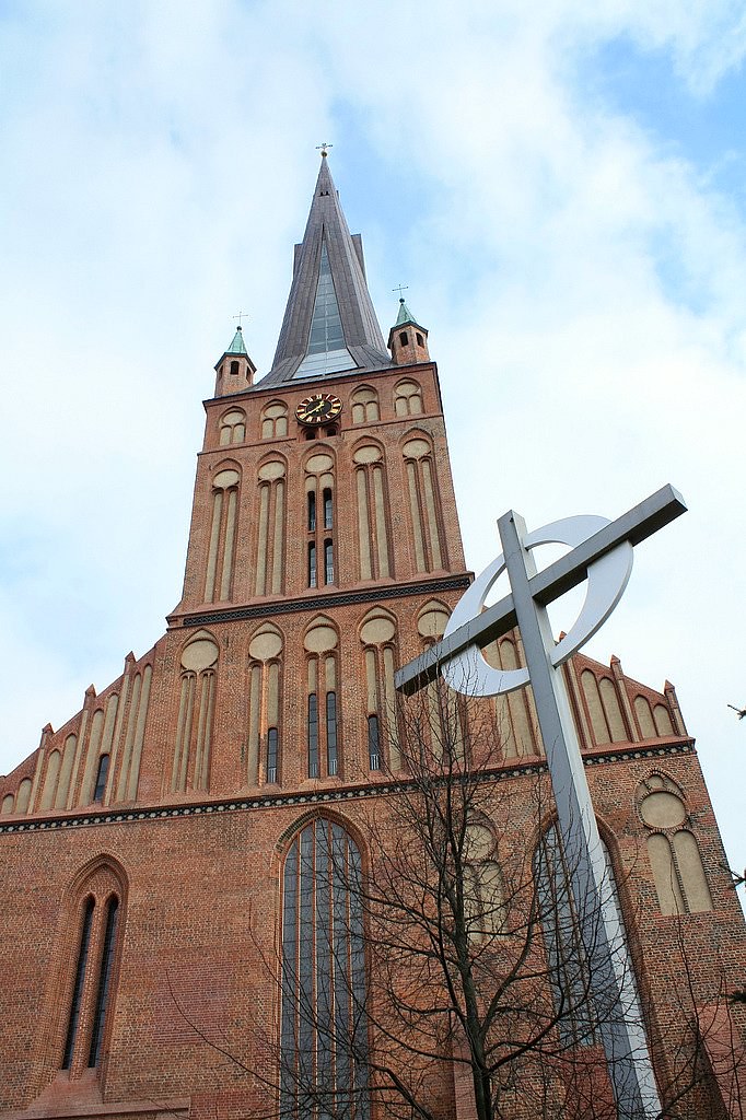 https://mdw-travel-data-us-east-1.s3.amazonaws.com/img/country/Poland/St-James-Cathedral/img_02.jpg