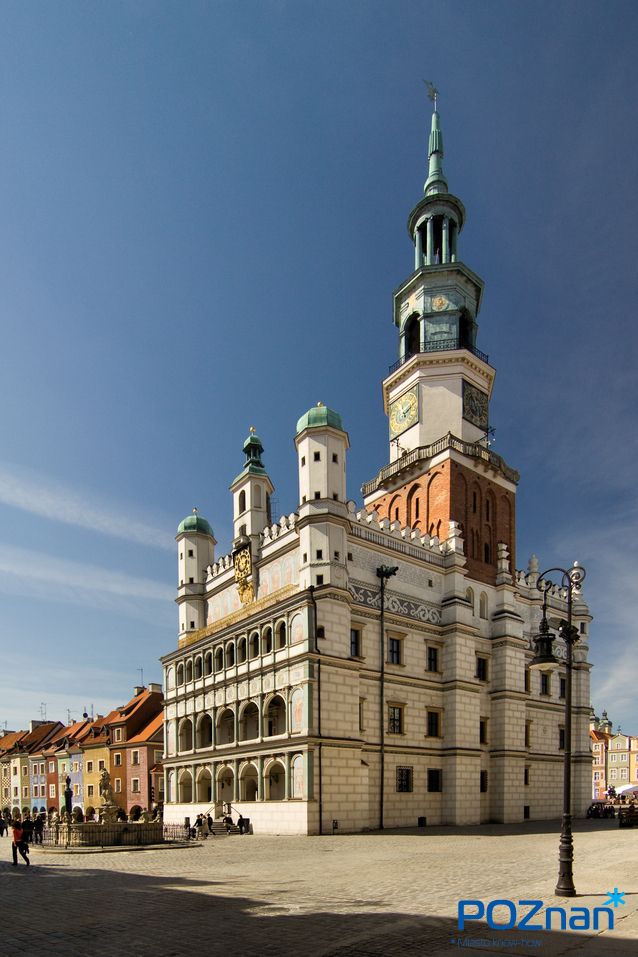 https://mdw-travel-data-us-east-1.s3.amazonaws.com/img/country/Poland/Stary-Rynek--Old-Marketplace-/img_02.jpg