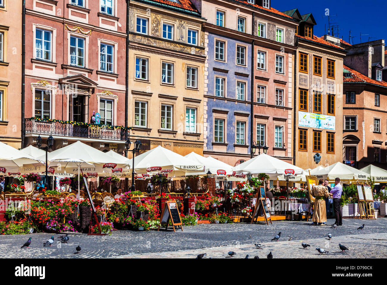 https://mdw-travel-data-us-east-1.s3.amazonaws.com/img/country/Poland/Stary-Rynek--Old-Marketplace-/img_03.jpg