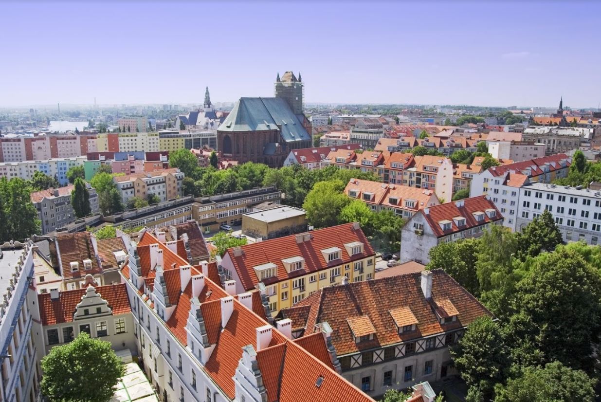 https://mdw-travel-data-us-east-1.s3.amazonaws.com/img/country/Poland/Szczecin-Lagoon/img_01.jpg