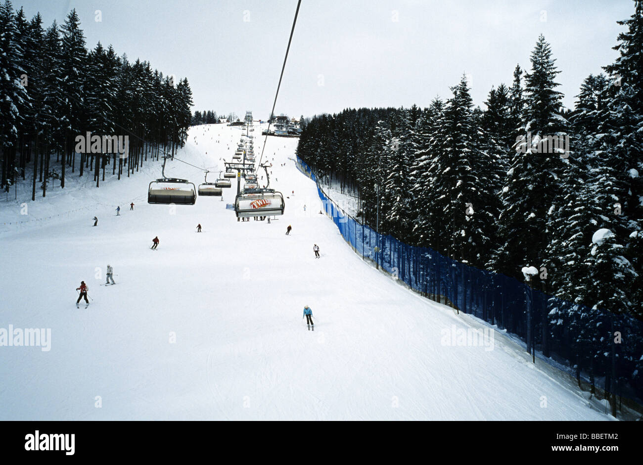 https://mdw-travel-data-us-east-1.s3.amazonaws.com/img/country/Poland/Szymoszkowa-Ski-Lift/img_03.jpg