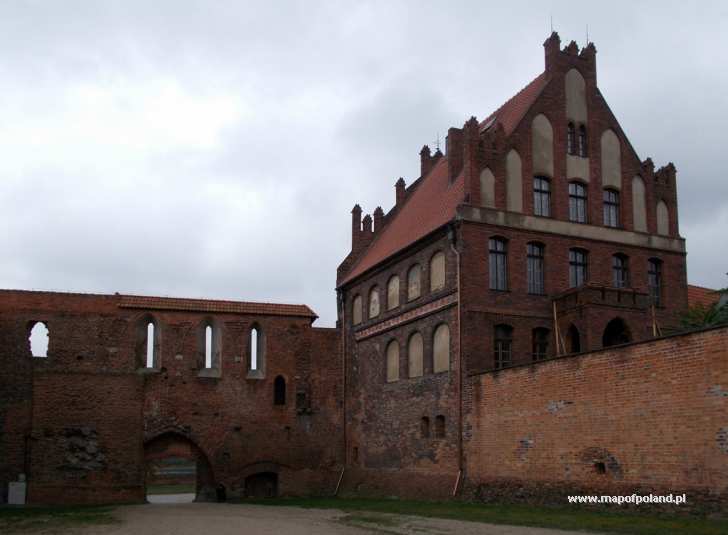 https://mdw-travel-data-us-east-1.s3.amazonaws.com/img/country/Poland/Teutonic-Castle/img_03.jpg