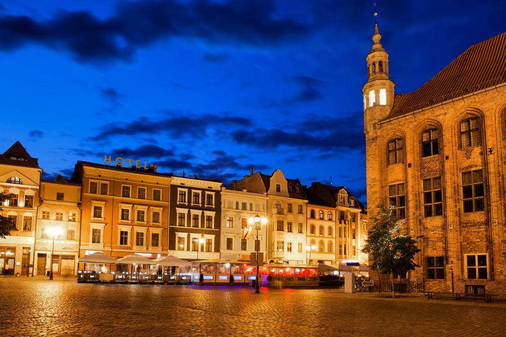 https://mdw-travel-data-us-east-1.s3.amazonaws.com/img/country/Poland/Torun-Old-Town/img_01.jpg