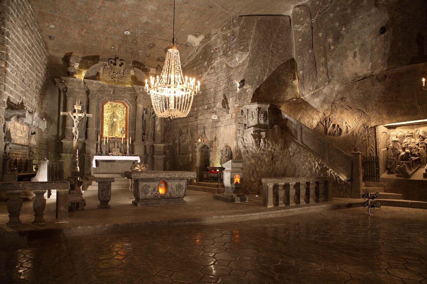 https://mdw-travel-data-us-east-1.s3.amazonaws.com/img/country/Poland/Wieliczka-Salt-Mine/img_03.jpg