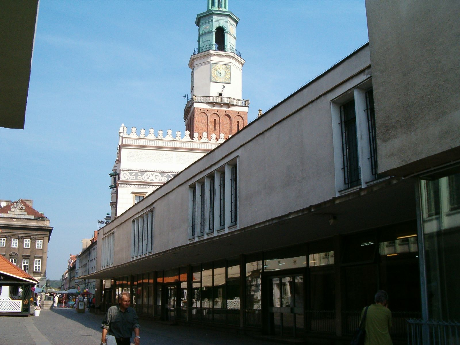 https://mdw-travel-data-us-east-1.s3.amazonaws.com/img/country/Poland/Wielkopolska-Military-Museum/img_01.jpg