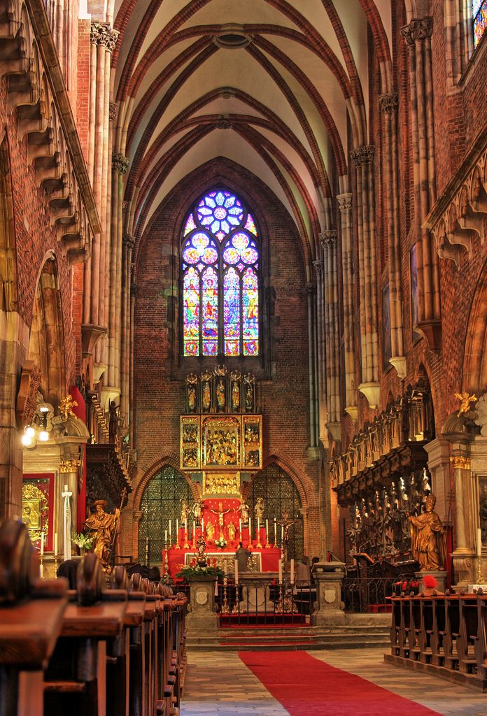 https://mdw-travel-data-us-east-1.s3.amazonaws.com/img/country/Poland/Wroclaw-Cathedral/img_03.jpg