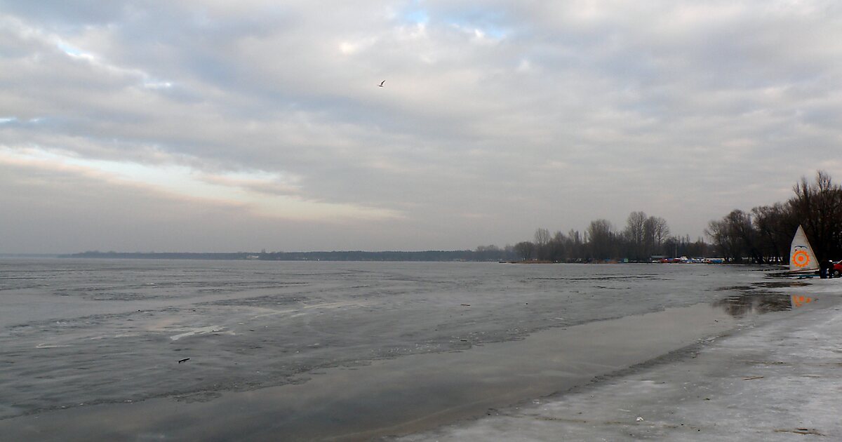 https://mdw-travel-data-us-east-1.s3.amazonaws.com/img/country/Poland/Zegrze-Reservoir/img_03.jpg