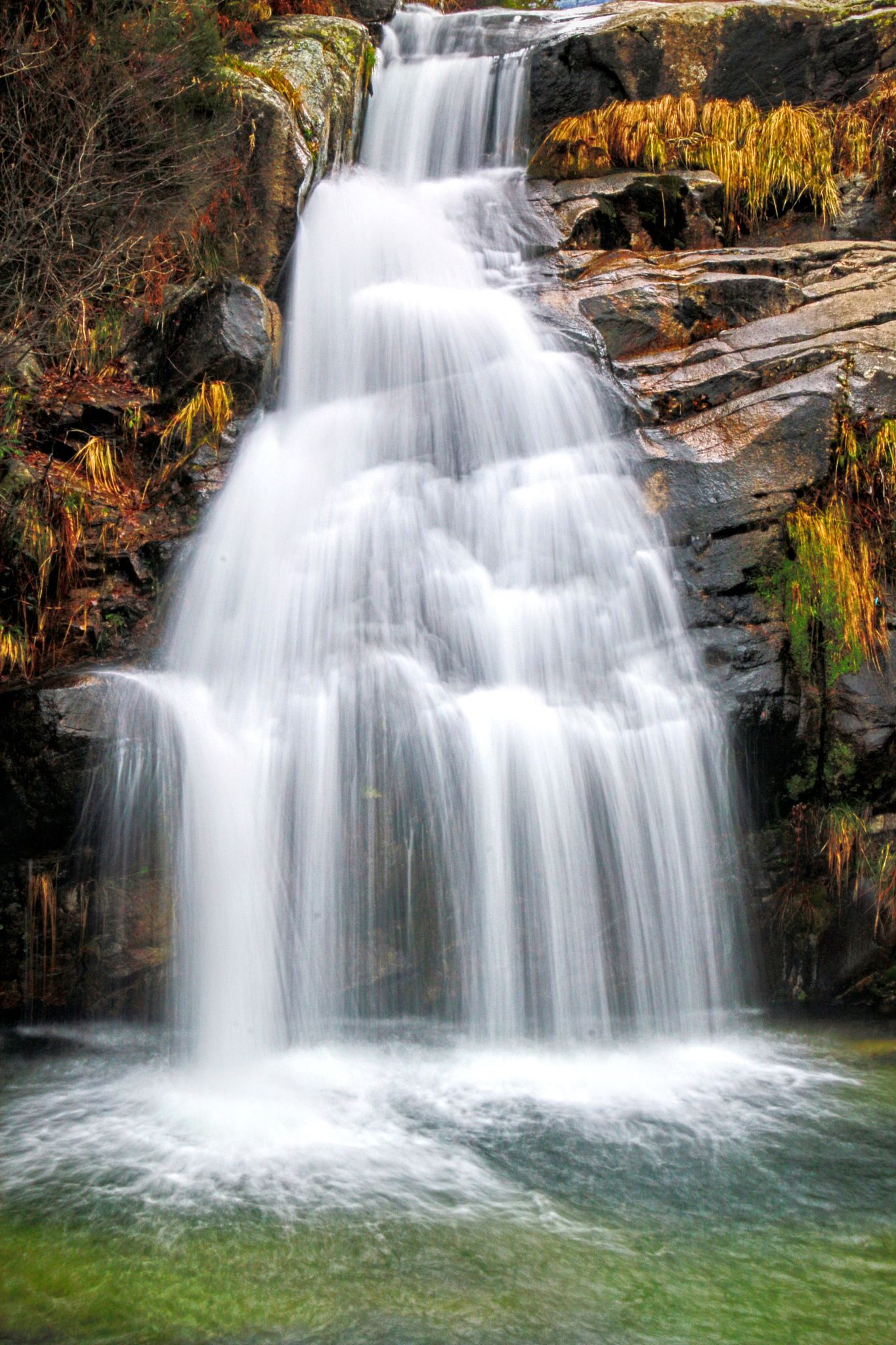 https://mdw-travel-data-us-east-1.s3.amazonaws.com/img/country/Portugal/Alvao-Natural-Park/img_01.jpg