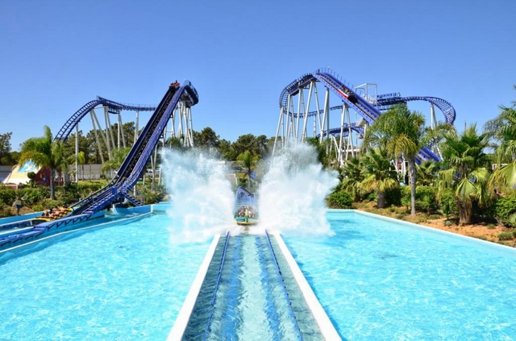 https://mdw-travel-data-us-east-1.s3.amazonaws.com/img/country/Portugal/Aquashow-Park/img_01.jpg