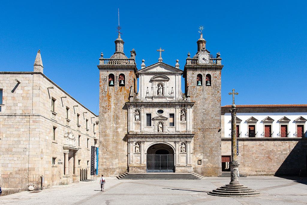 https://mdw-travel-data-us-east-1.s3.amazonaws.com/img/country/Portugal/Arquivo-Distrital-de-Viseu/img_02.jpg
