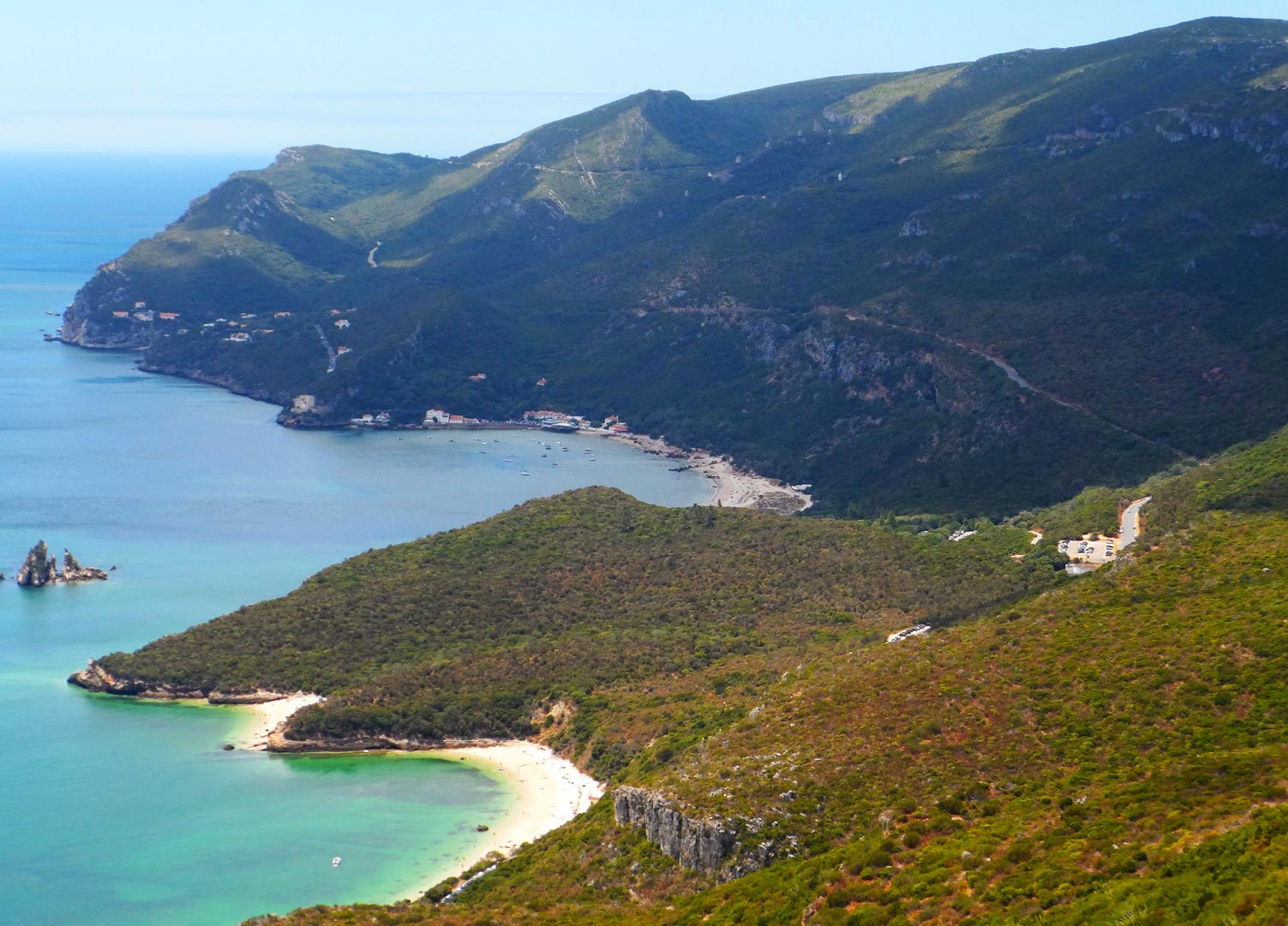 https://mdw-travel-data-us-east-1.s3.amazonaws.com/img/country/Portugal/Arrabida-Natural-Park/img_00.jpg