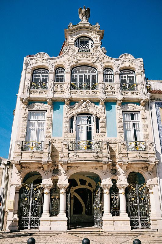 https://mdw-travel-data-us-east-1.s3.amazonaws.com/img/country/Portugal/Aveiro-Municipal-Library/img_03.jpg