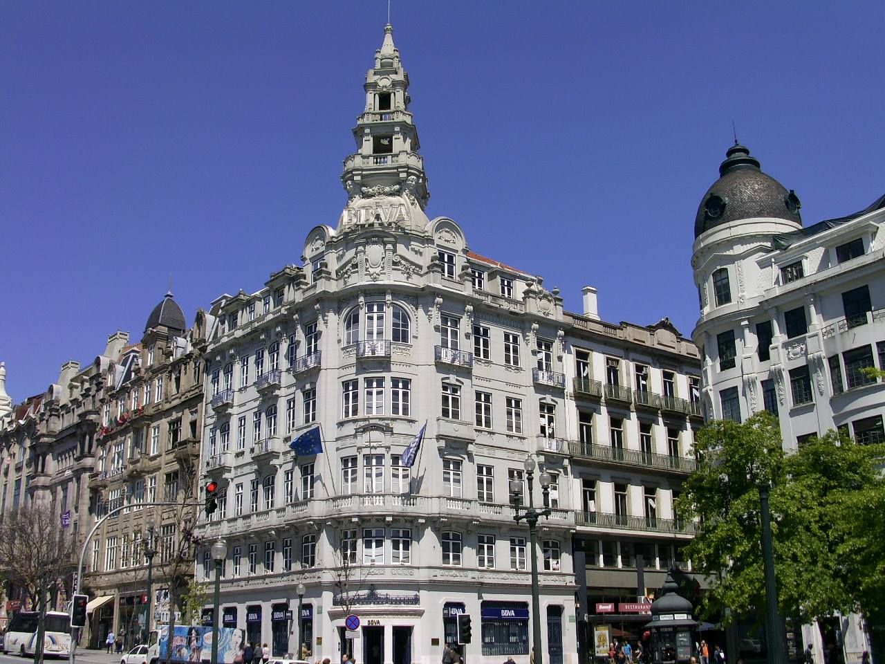 https://mdw-travel-data-us-east-1.s3.amazonaws.com/img/country/Portugal/Avenida-dos-Aliados/img_00.jpg