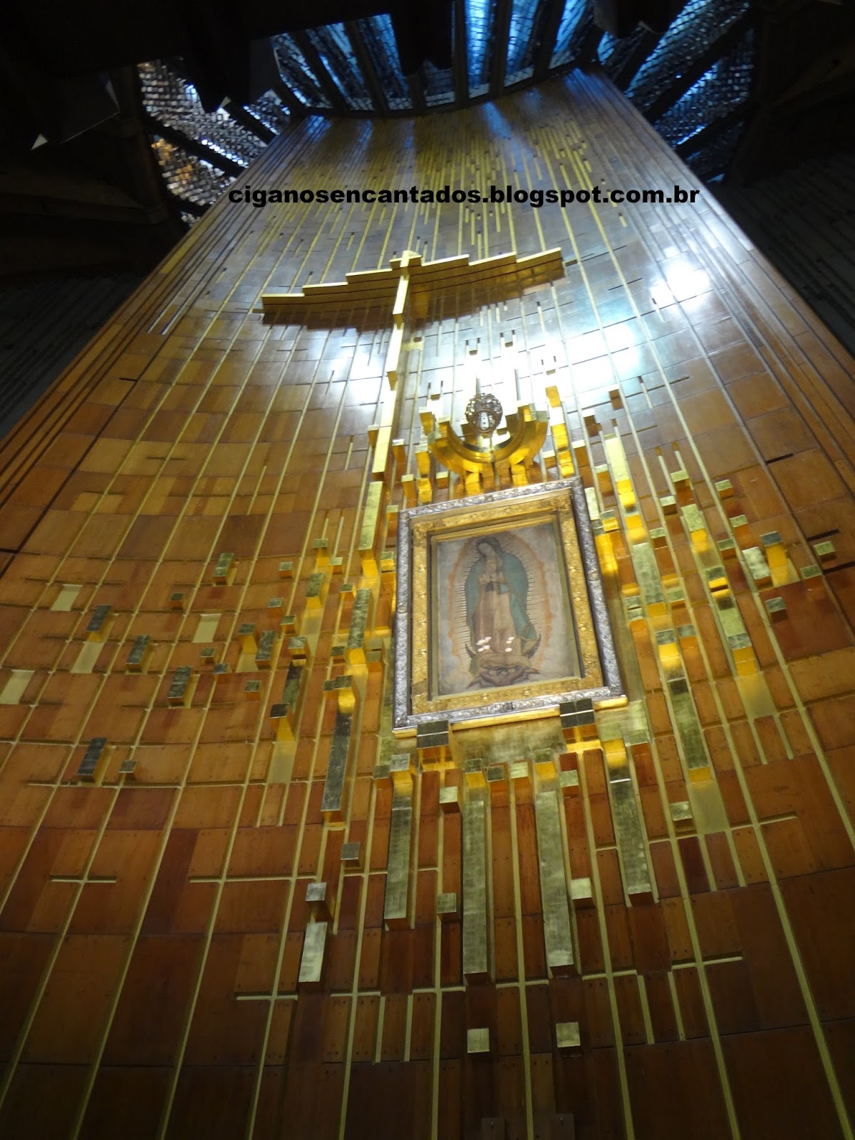 https://mdw-travel-data-us-east-1.s3.amazonaws.com/img/country/Portugal/Basilica-of-Nossa-Senhora-de-Guadalupe/img_00.jpg