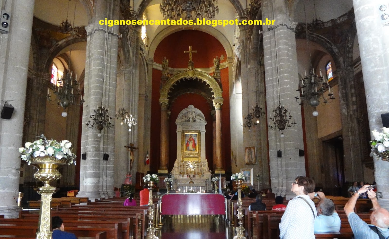 https://mdw-travel-data-us-east-1.s3.amazonaws.com/img/country/Portugal/Basilica-of-Nossa-Senhora-de-Guadalupe/img_01.jpg