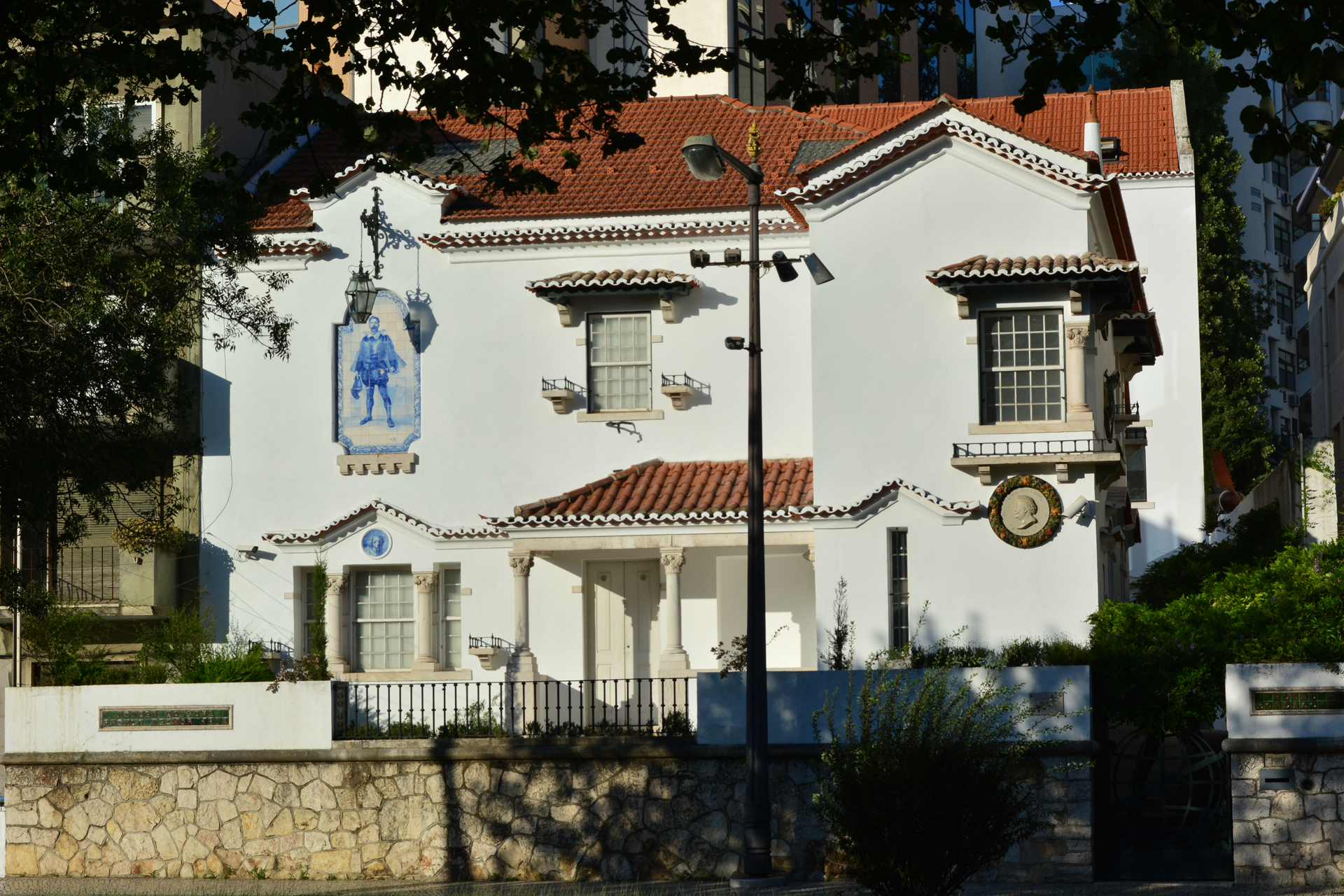 https://mdw-travel-data-us-east-1.s3.amazonaws.com/img/country/Portugal/Bordallo-Pinheiro-Museum/img_02.jpg