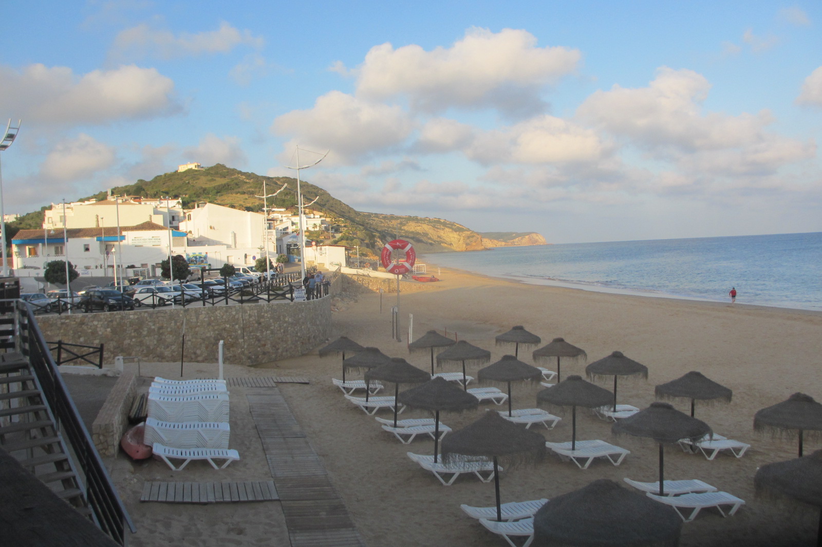 https://mdw-travel-data-us-east-1.s3.amazonaws.com/img/country/Portugal/Budens/img_03.jpg