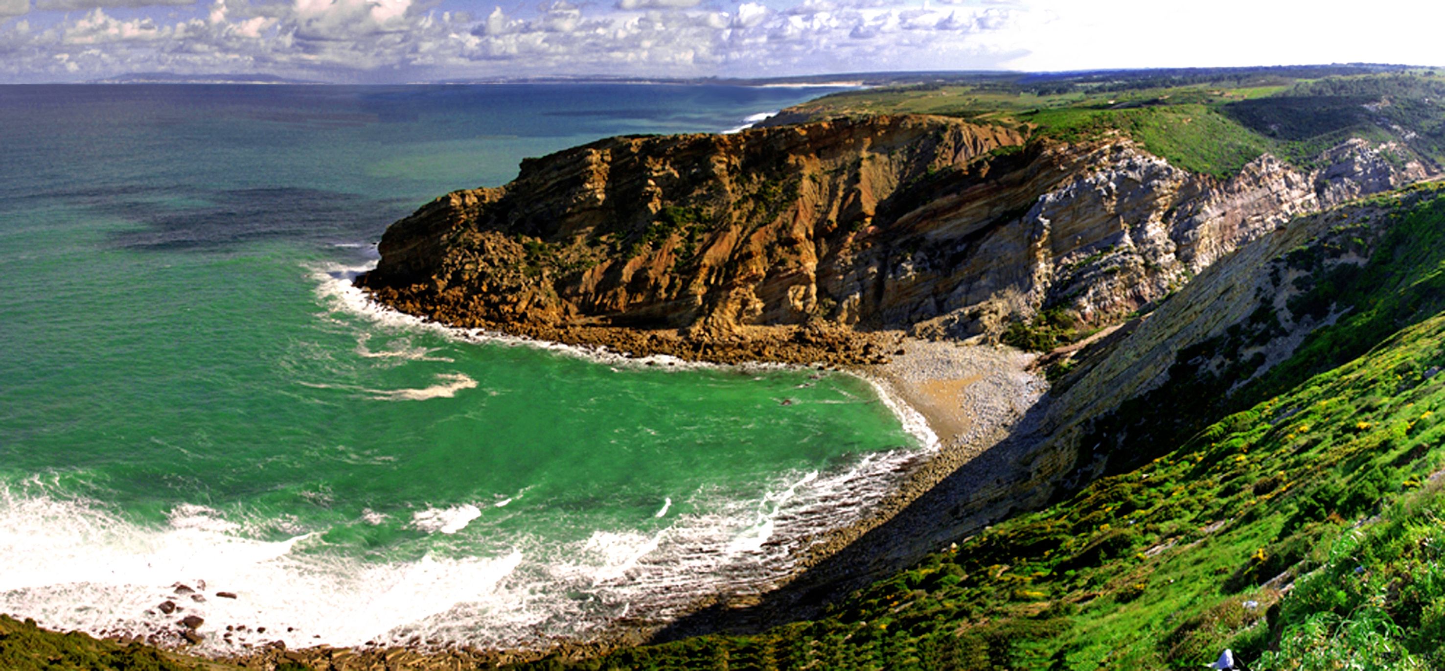 https://mdw-travel-data-us-east-1.s3.amazonaws.com/img/country/Portugal/Cabo-Espichel/img_03.jpg