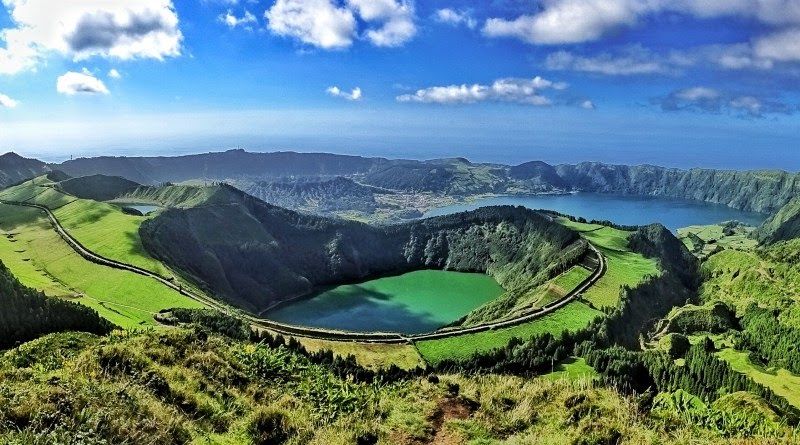 https://mdw-travel-data-us-east-1.s3.amazonaws.com/img/country/Portugal/Caldeira-Rainha/img_01.jpg