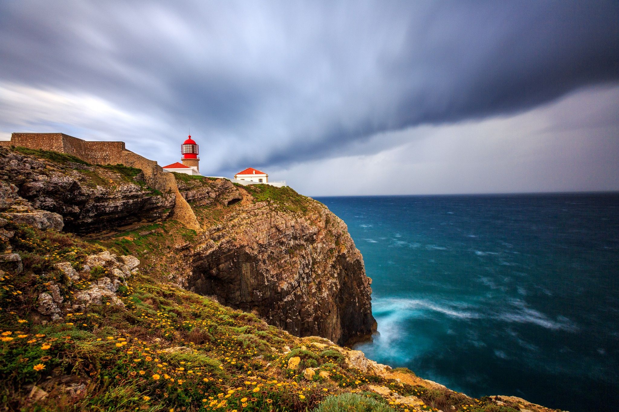 https://mdw-travel-data-us-east-1.s3.amazonaws.com/img/country/Portugal/Cape-St-Vincent/img_00.jpg