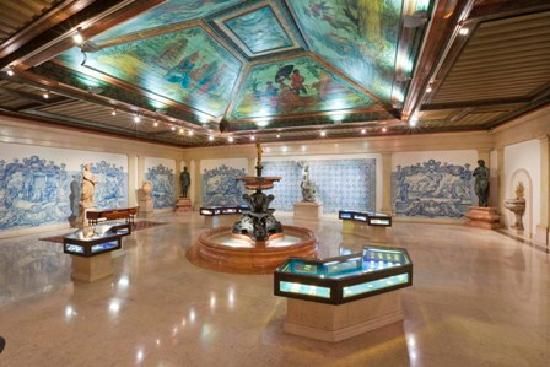 https://mdw-travel-data-us-east-1.s3.amazonaws.com/img/country/Portugal/Casa-Museu-Almeida-Moreira/img_01.jpg