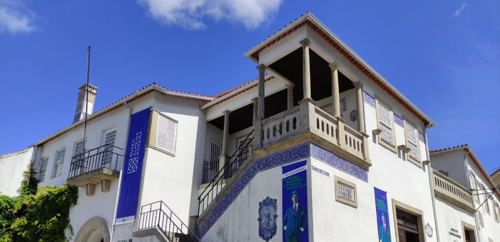 https://mdw-travel-data-us-east-1.s3.amazonaws.com/img/country/Portugal/Casa-Museu-Almeida-Moreira/img_02.jpg