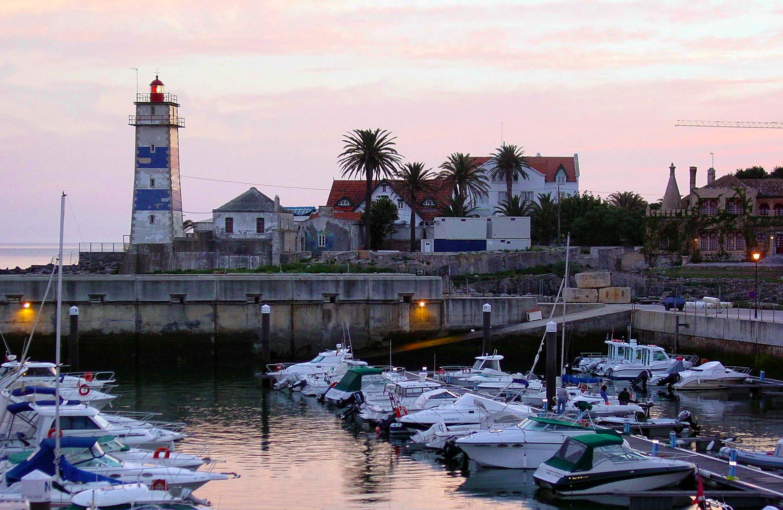 https://mdw-travel-data-us-east-1.s3.amazonaws.com/img/country/Portugal/Cascais-Marina/img_02.jpg
