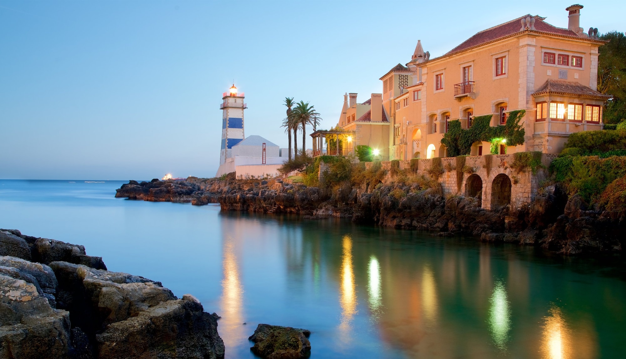 https://mdw-travel-data-us-east-1.s3.amazonaws.com/img/country/Portugal/Cascais-Old-Town/img_00.jpg