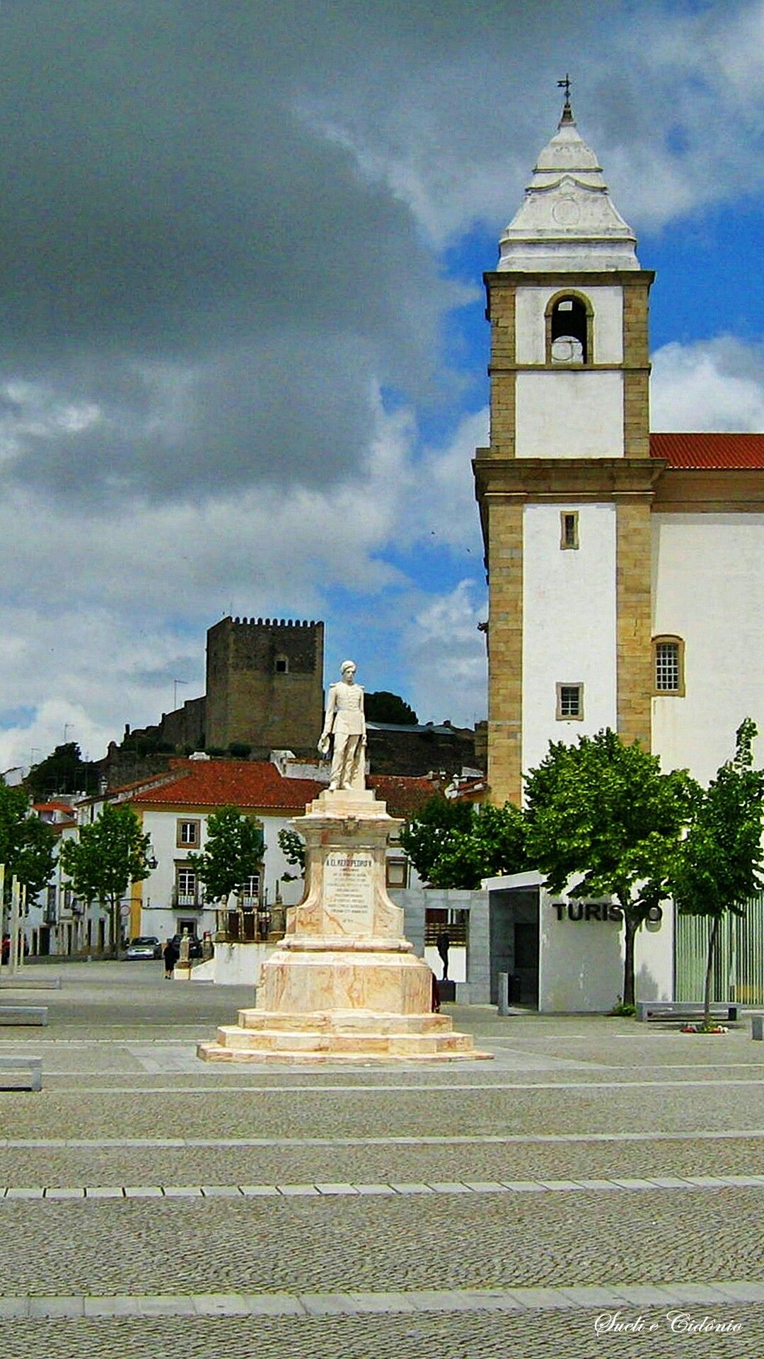 https://mdw-travel-data-us-east-1.s3.amazonaws.com/img/country/Portugal/Castelo-de-Vide/img_03.jpg