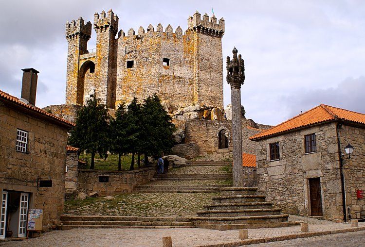 https://mdw-travel-data-us-east-1.s3.amazonaws.com/img/country/Portugal/Castle-of-Penedono/img_00.jpg