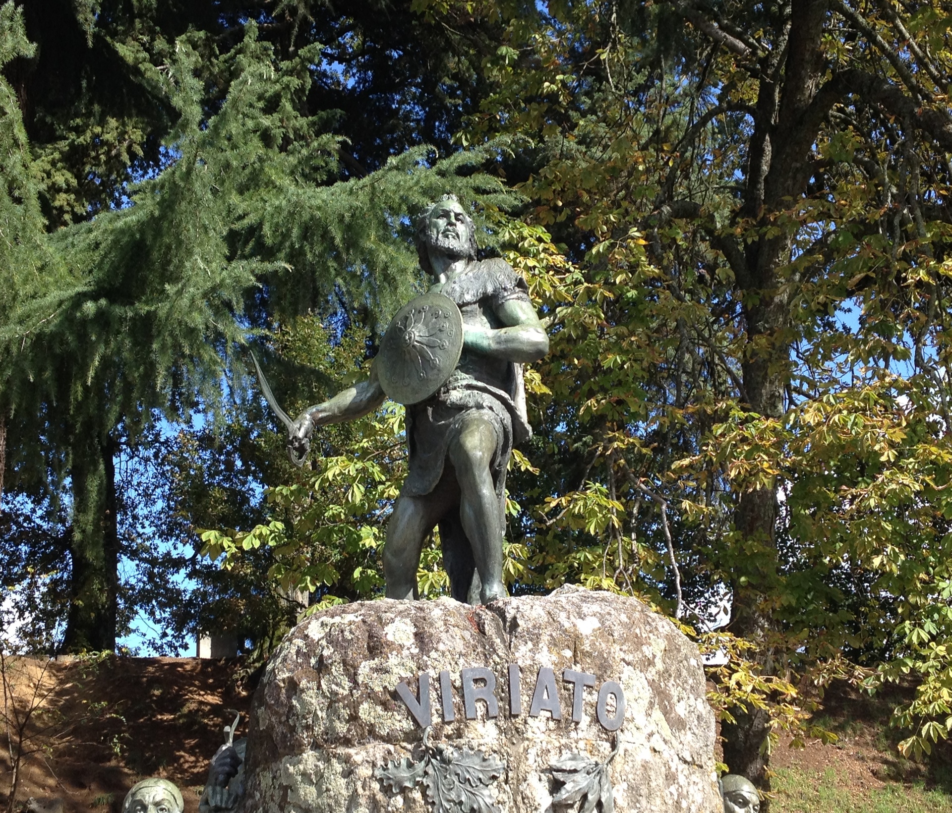 https://mdw-travel-data-us-east-1.s3.amazonaws.com/img/country/Portugal/Cava-de-Viriato-Interpretation-Center/img_03.jpg