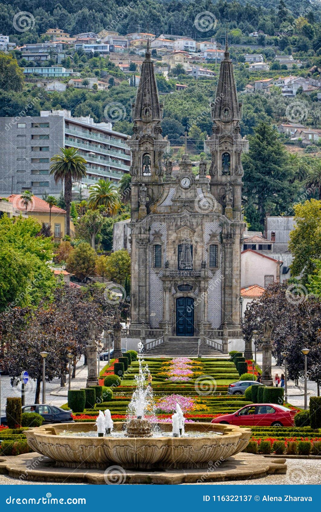 https://mdw-travel-data-us-east-1.s3.amazonaws.com/img/country/Portugal/Church-of-Nossa-Senhora-da-Oliveira/img_01.jpg