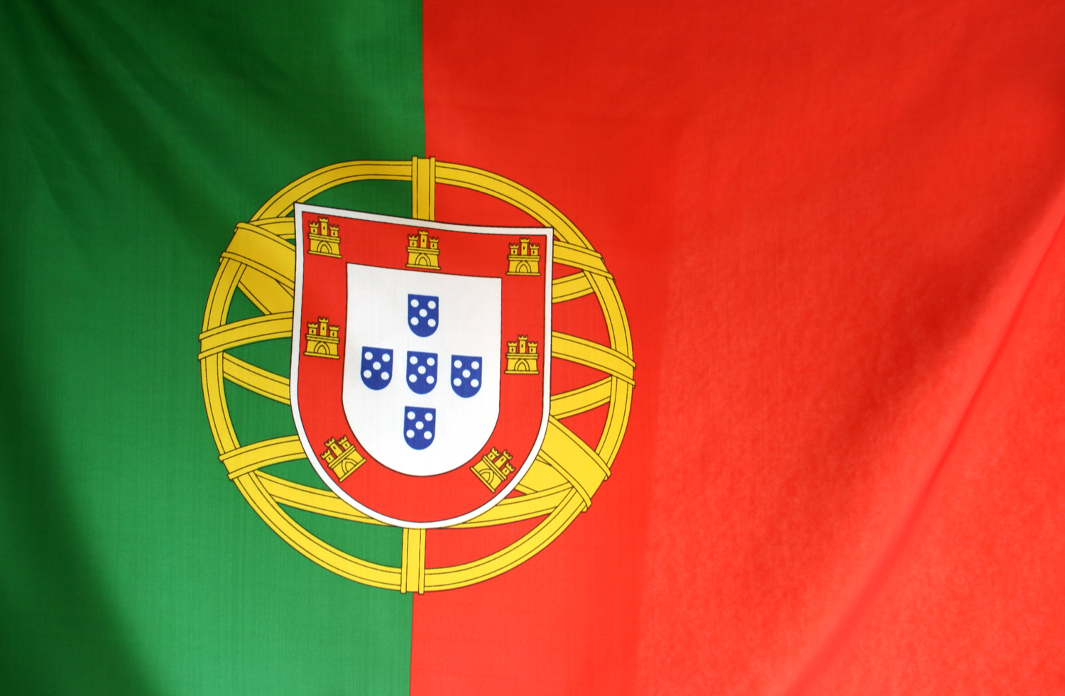 https://mdw-travel-data-us-east-1.s3.amazonaws.com/img/country/Portugal/Cidade-Velha/img_02.jpg