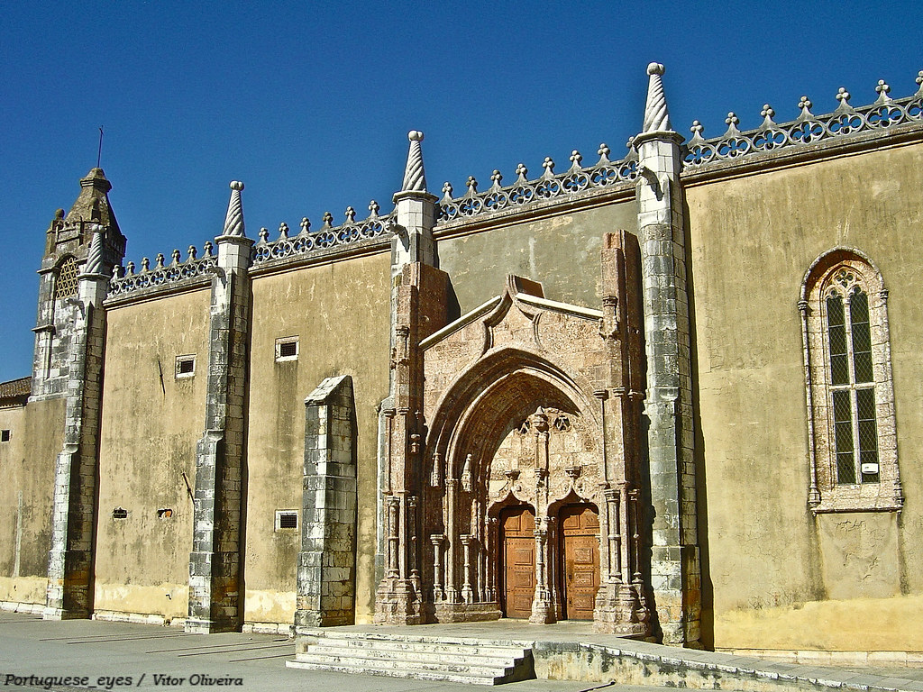 https://mdw-travel-data-us-east-1.s3.amazonaws.com/img/country/Portugal/Convento-de-Jesus/img_01.jpg