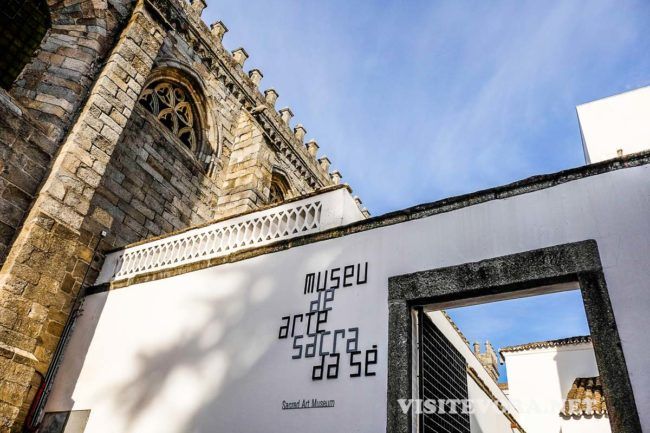 https://mdw-travel-data-us-east-1.s3.amazonaws.com/img/country/Portugal/Evora-Museum/img_01.jpg