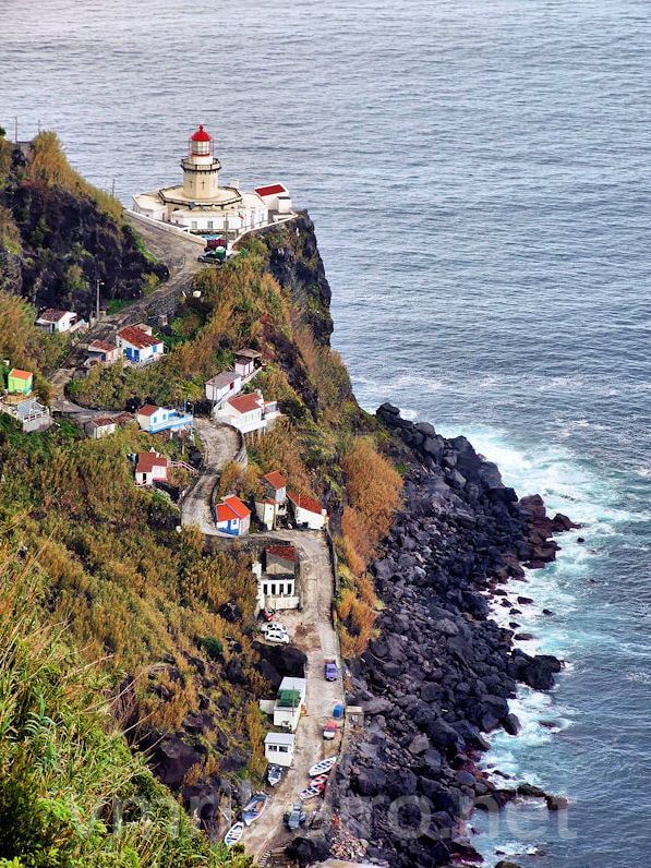 https://mdw-travel-data-us-east-1.s3.amazonaws.com/img/country/Portugal/Farol-da-Ponta-do-Arnel/img_00.jpg
