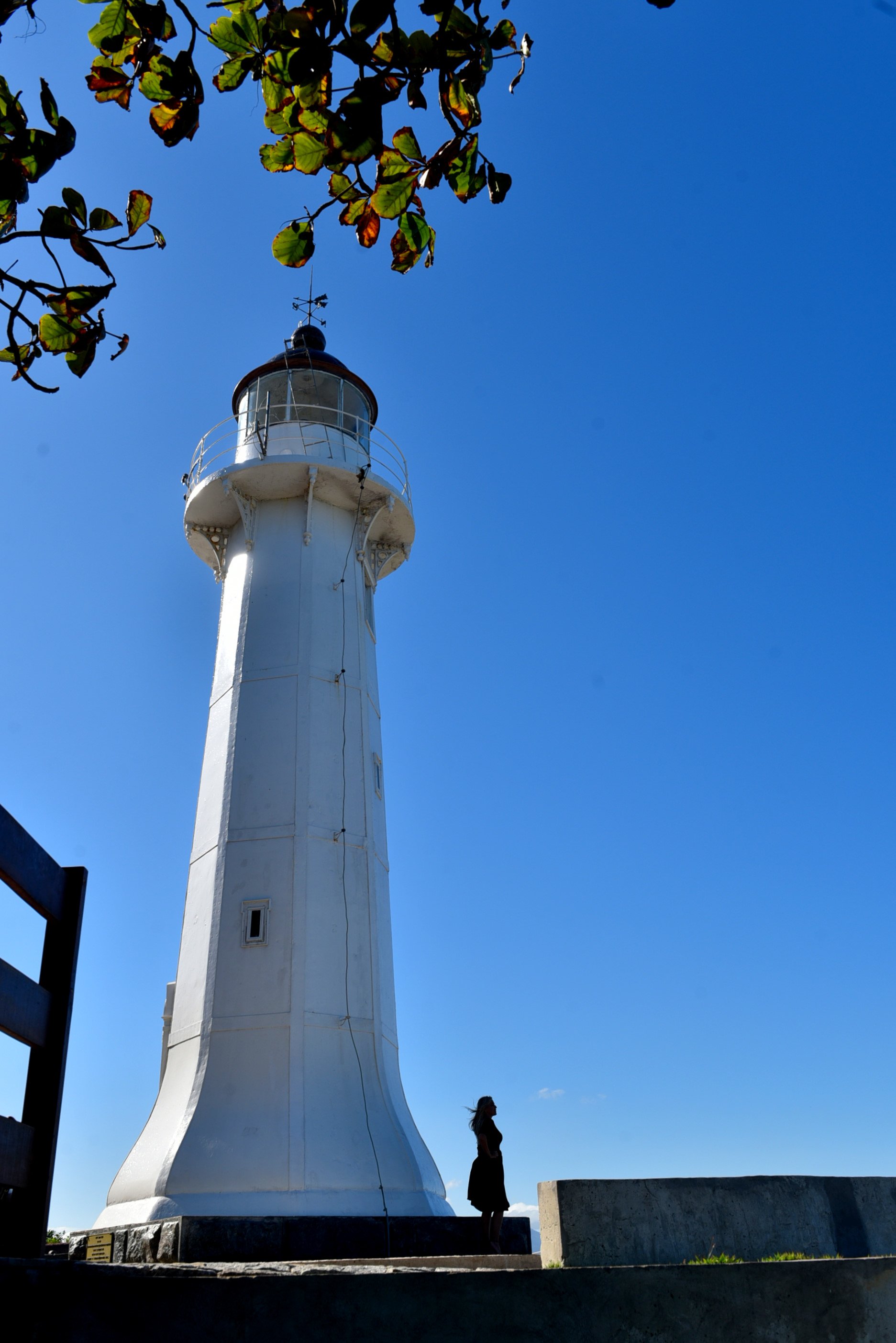 https://mdw-travel-data-us-east-1.s3.amazonaws.com/img/country/Portugal/Farol-de-Santa-Luzia/img_03.jpg