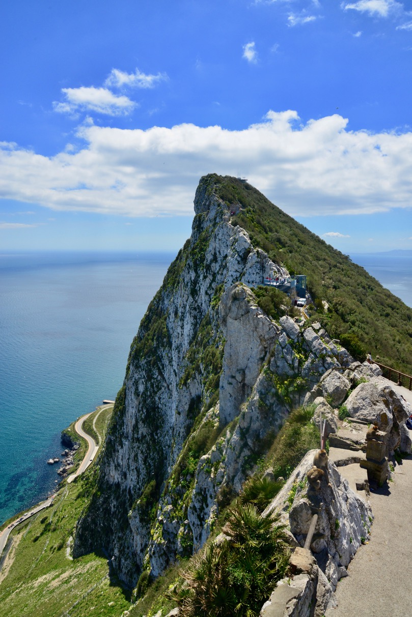 https://mdw-travel-data-us-east-1.s3.amazonaws.com/img/country/Portugal/Forte-do-Rochedo/img_00.jpg