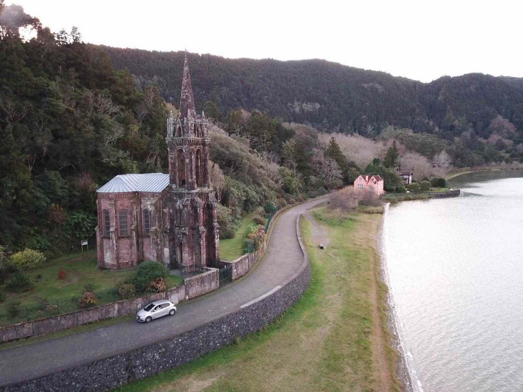 https://mdw-travel-data-us-east-1.s3.amazonaws.com/img/country/Portugal/Furnas/img_02.jpg